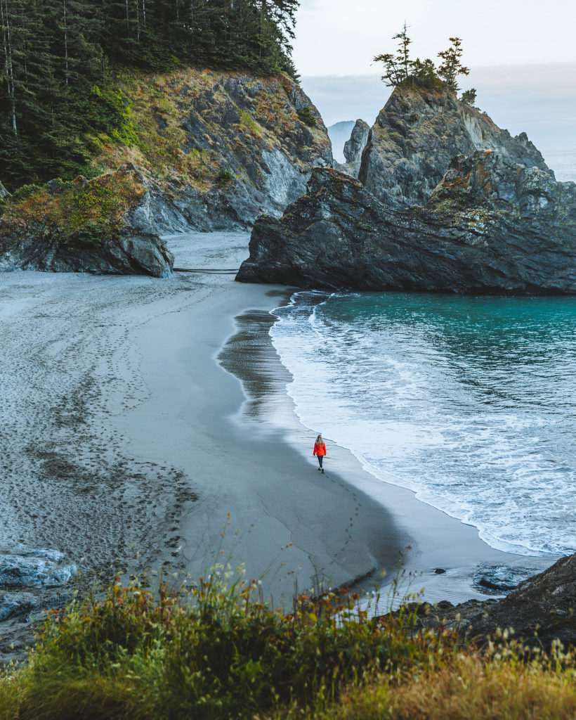 Samuel H Boardman Secret Beach Photo spot on Northern California Oregon Road Trip