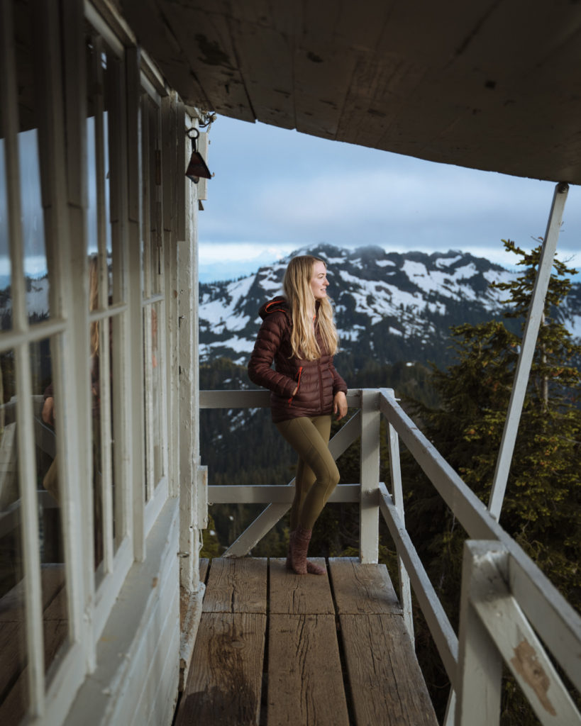 Backpacking in washington at Fire lookout. Park Butte lookout trail.