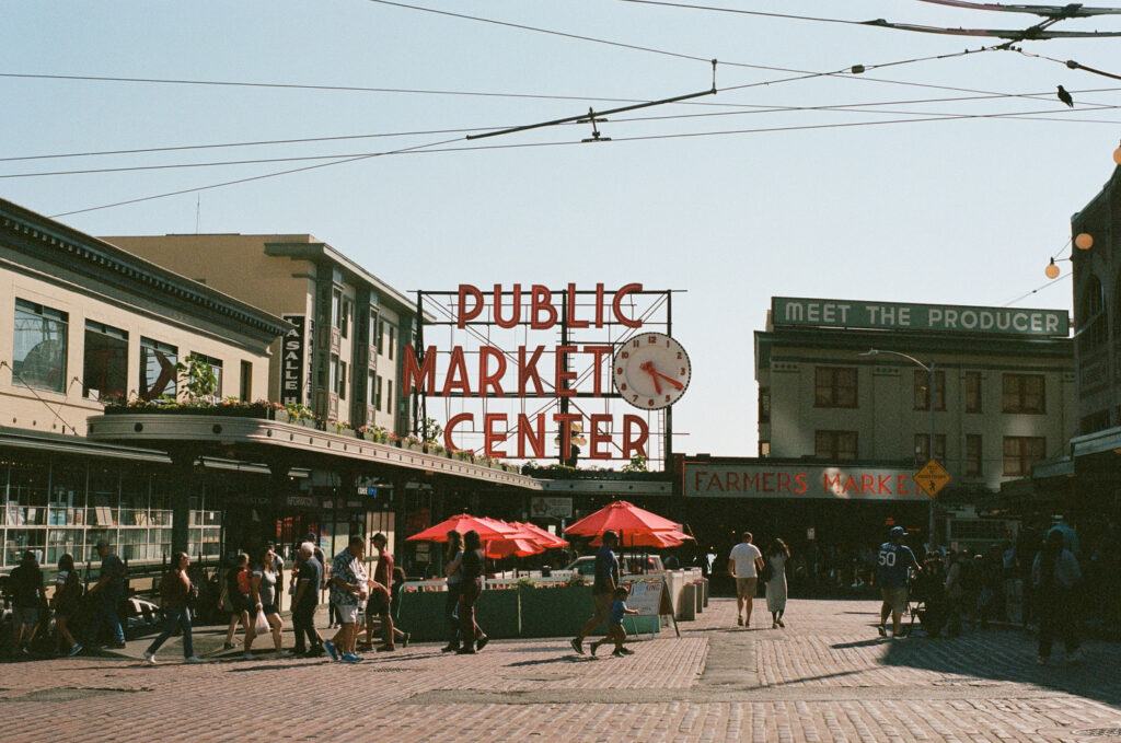 Pike Place Market Best Seattle Viewpoints - Ultimate City Guide