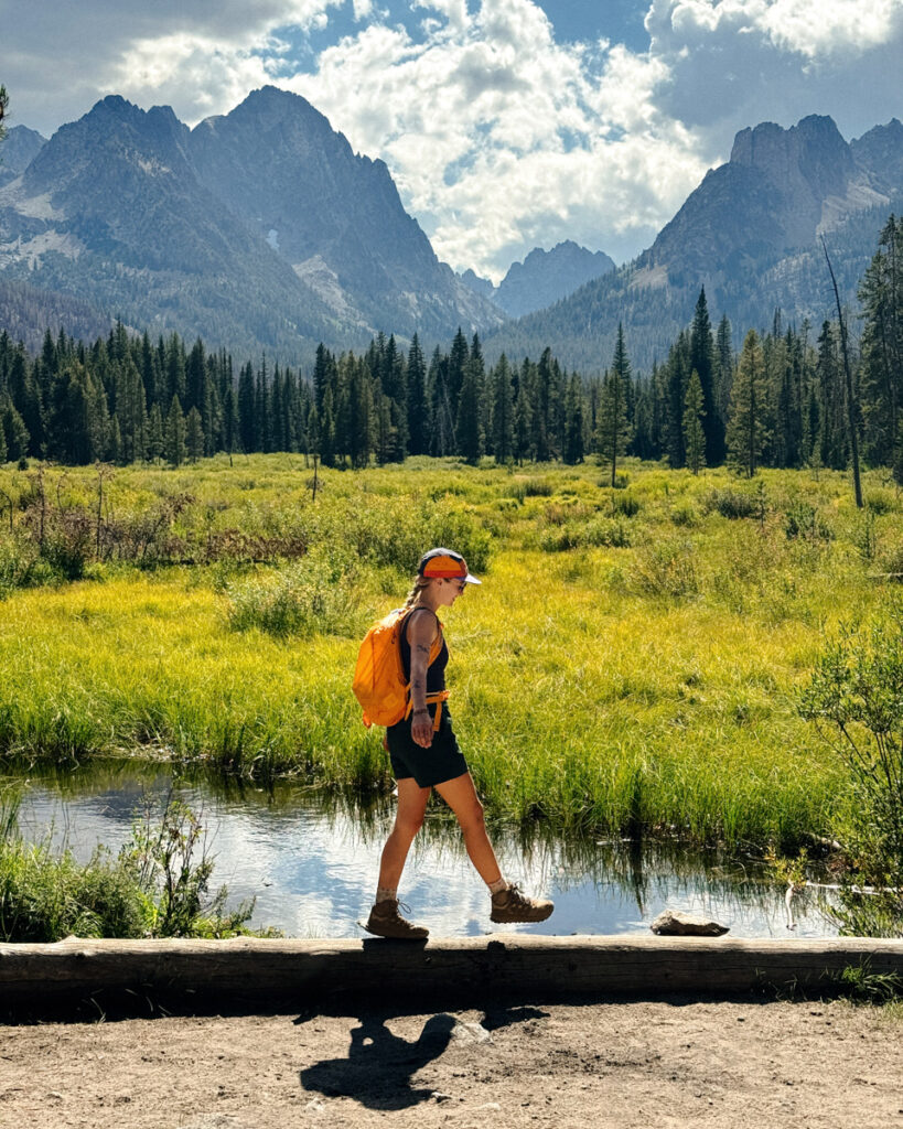 fish creek trail in stanley idaho. best easy hikes in the sawtooth mountains