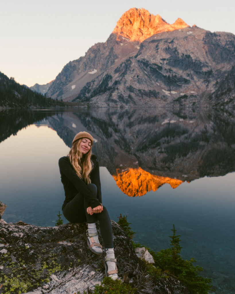 Discover the best things to do in Stanley, Idaho. Wild hot springs, best trails in the Sawtooth Mountains and Stanley Idaho camping spots!
