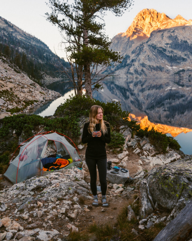 Discover the best things to do in Stanley, Idaho. Wild hot springs, best trails in the Sawtooth Mountains and Stanley Idaho camping spots!
