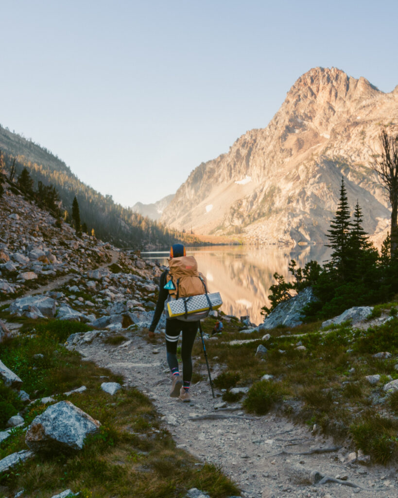 Discover the best things to do in Stanley, Idaho. Wild hot springs, best trails in the Sawtooth Mountains and Stanley Idaho camping spots!