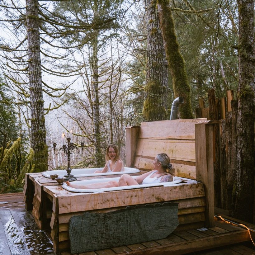 Book these unique Pacific Northwest Cabins for your next getaway! Treehouses, A-Frames, Glamping, Outdoor Tubs and more!