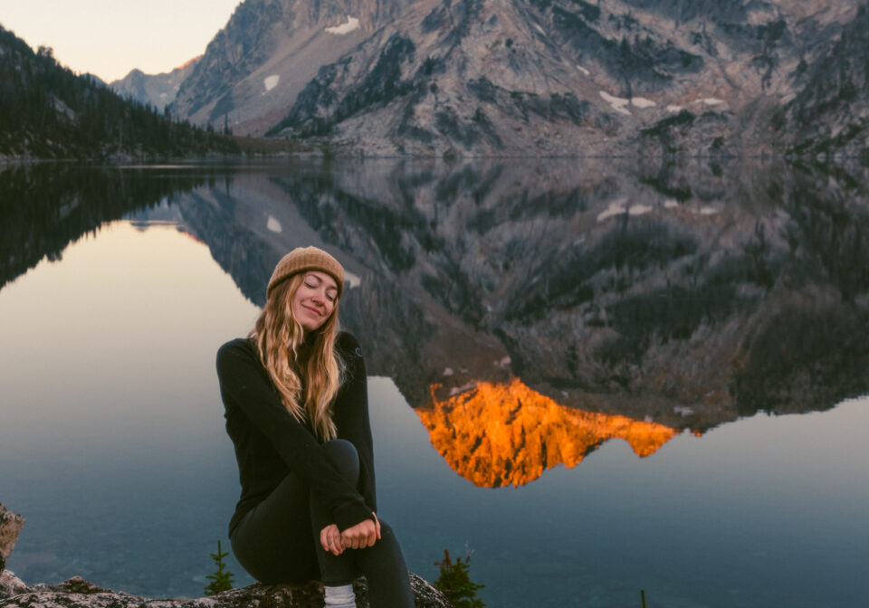Discover the best things to do in Stanley, Idaho. Wild hot springs, best trails in the Sawtooth Mountains and Stanley Idaho camping spots!