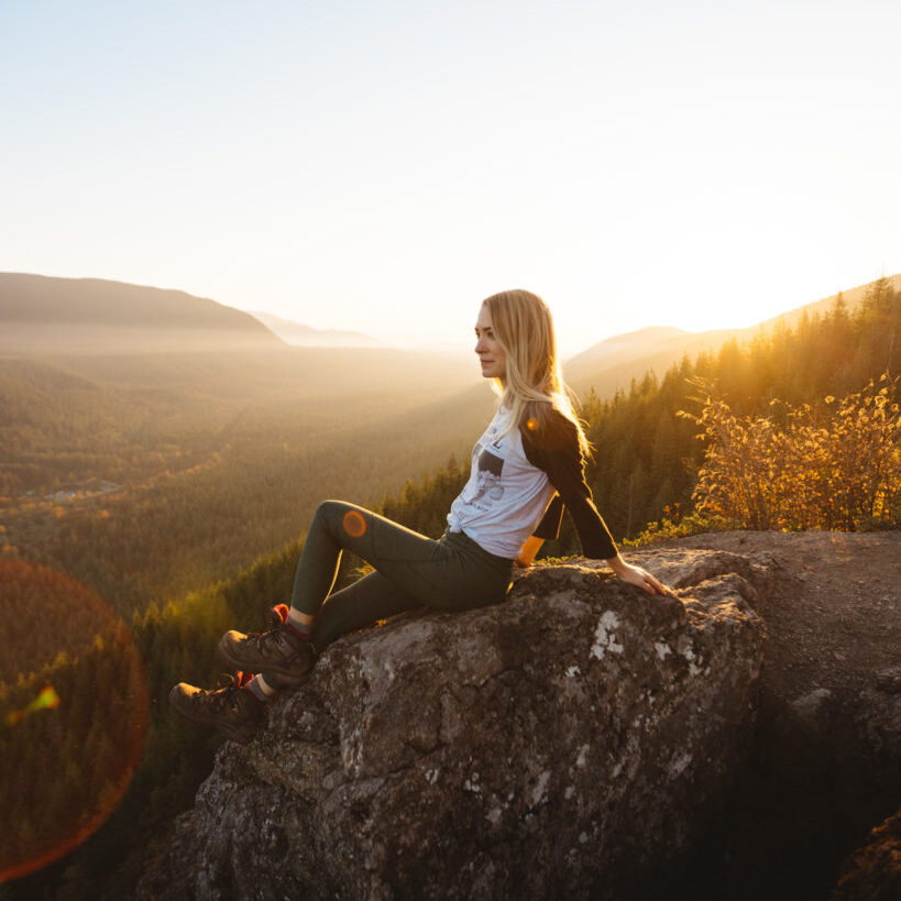 20+ of the Best Easy Washington Hikes near Seattle. This list of short hikes in Washington will inspire your next hike or trip!