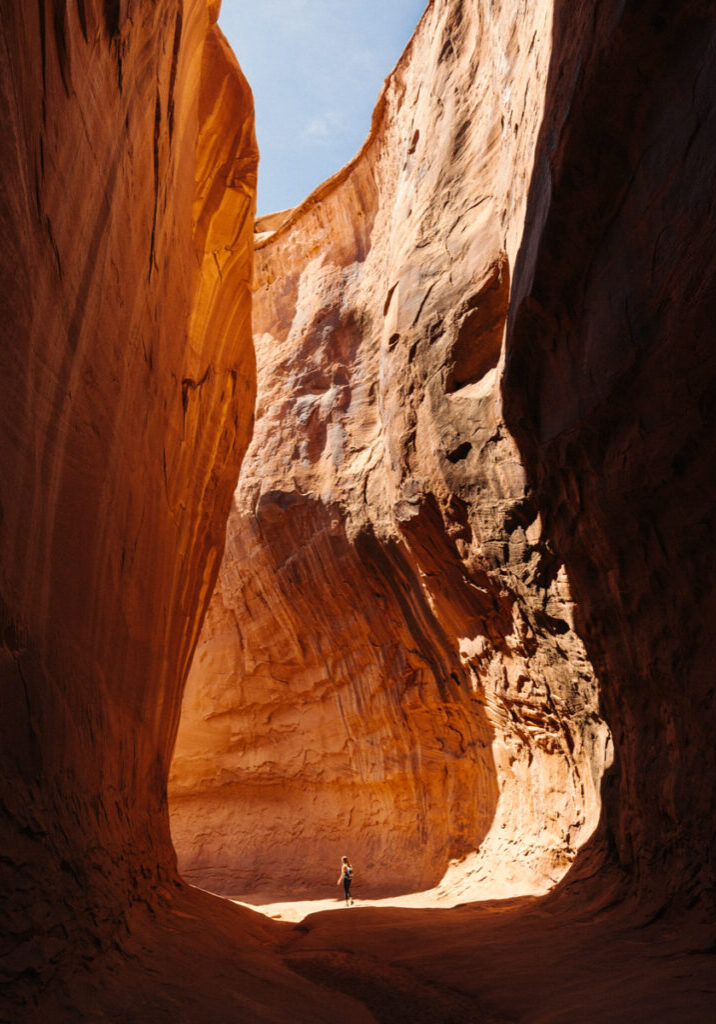 Hidden gems and photography guide for the ultimate visit or road trip to Leprechaun Canyon Utah. Photo tips, route description, packing list and more.